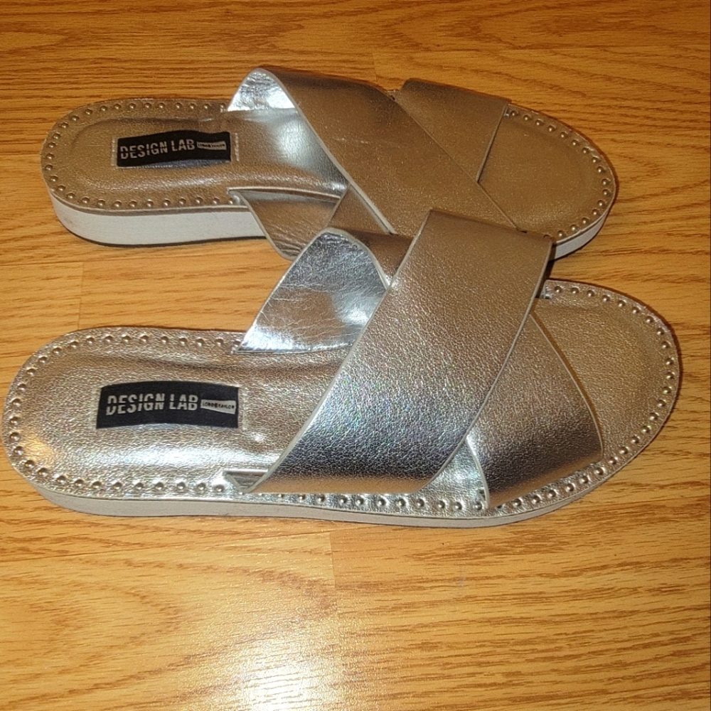 Sandals - Picture 2 of 3